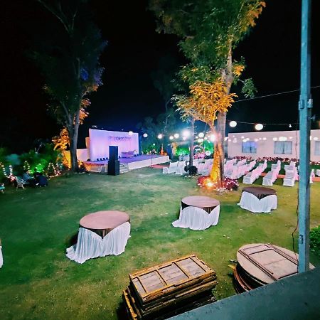 Hotel Lions Den Lonavla Exterior foto