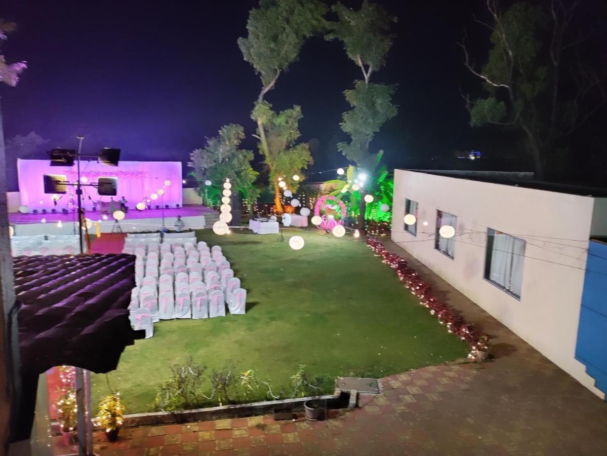 Hotel Lions Den Lonavla Exterior foto
