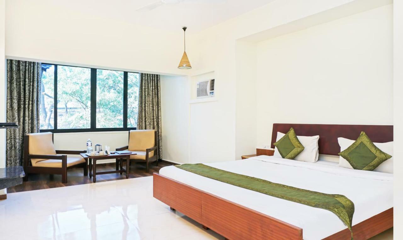 Hotel Lions Den Lonavla Exterior foto